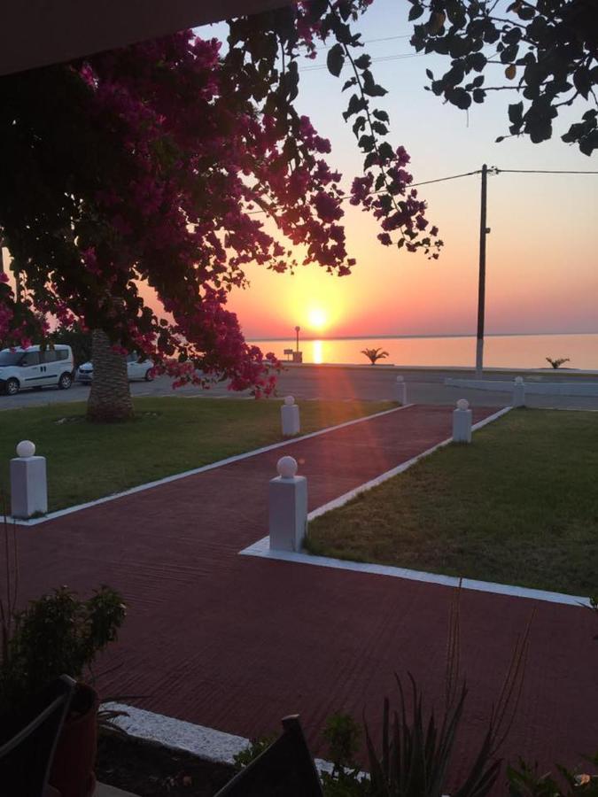 Mediterranean Hotel การ์ปาตอส ภายนอก รูปภาพ